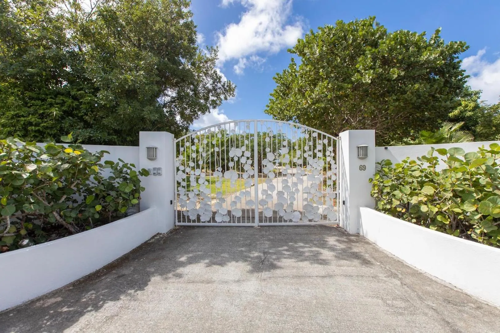 Blue Horizon Beach Bungalow Baie Longue