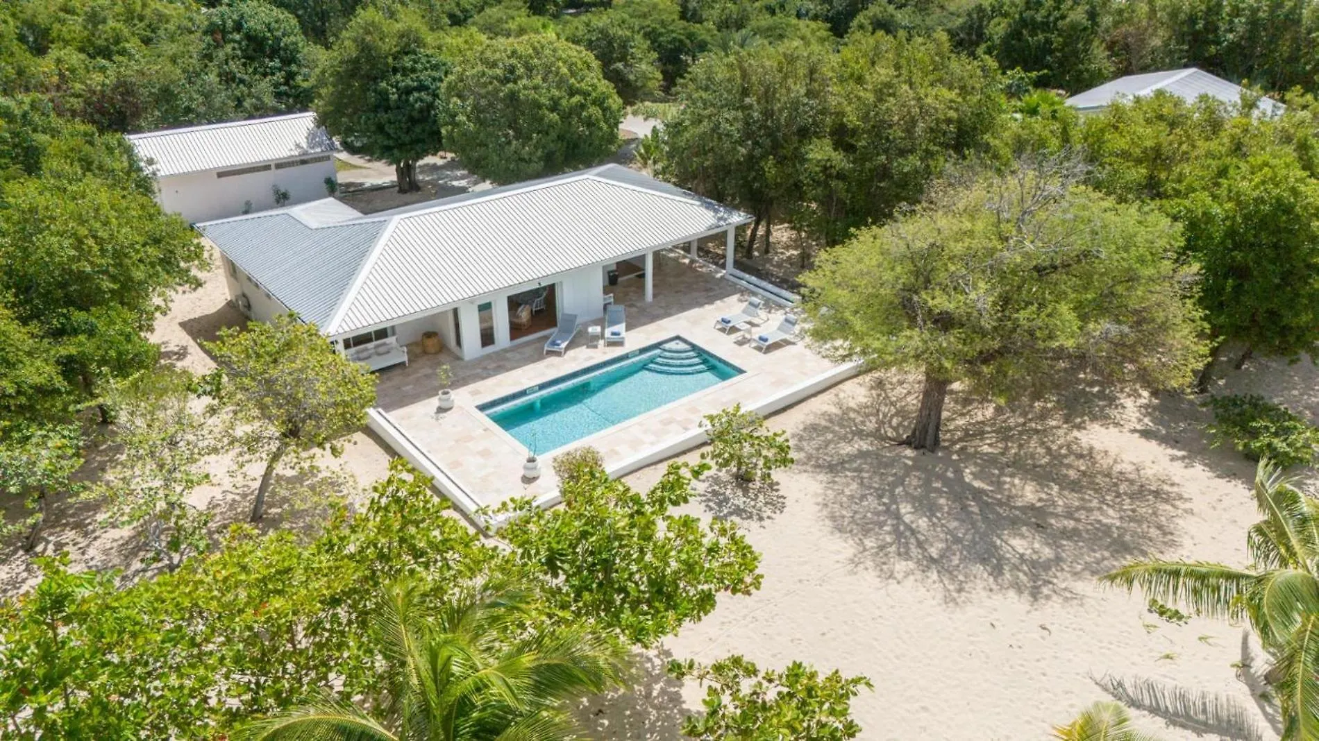 Blue Horizon Beach Bungalow Baie Longue Sint Maarten
