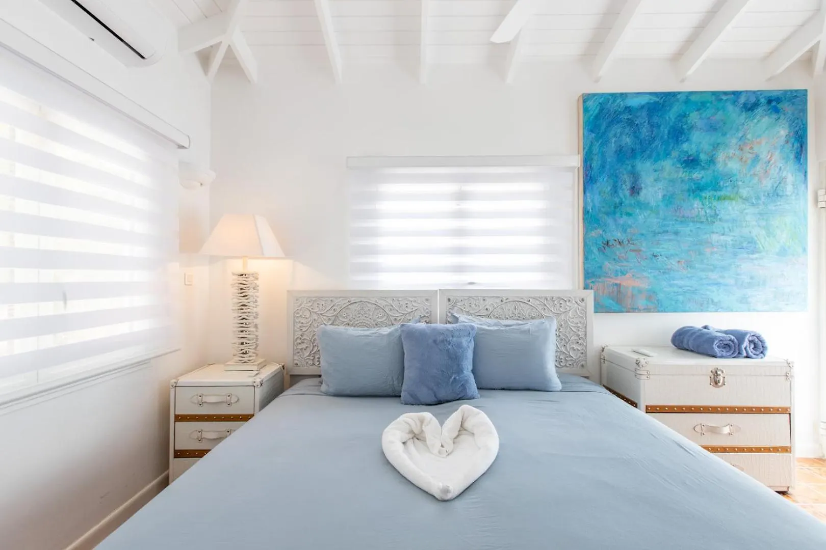 Blue Horizon Beach Bungalow Baie Longue